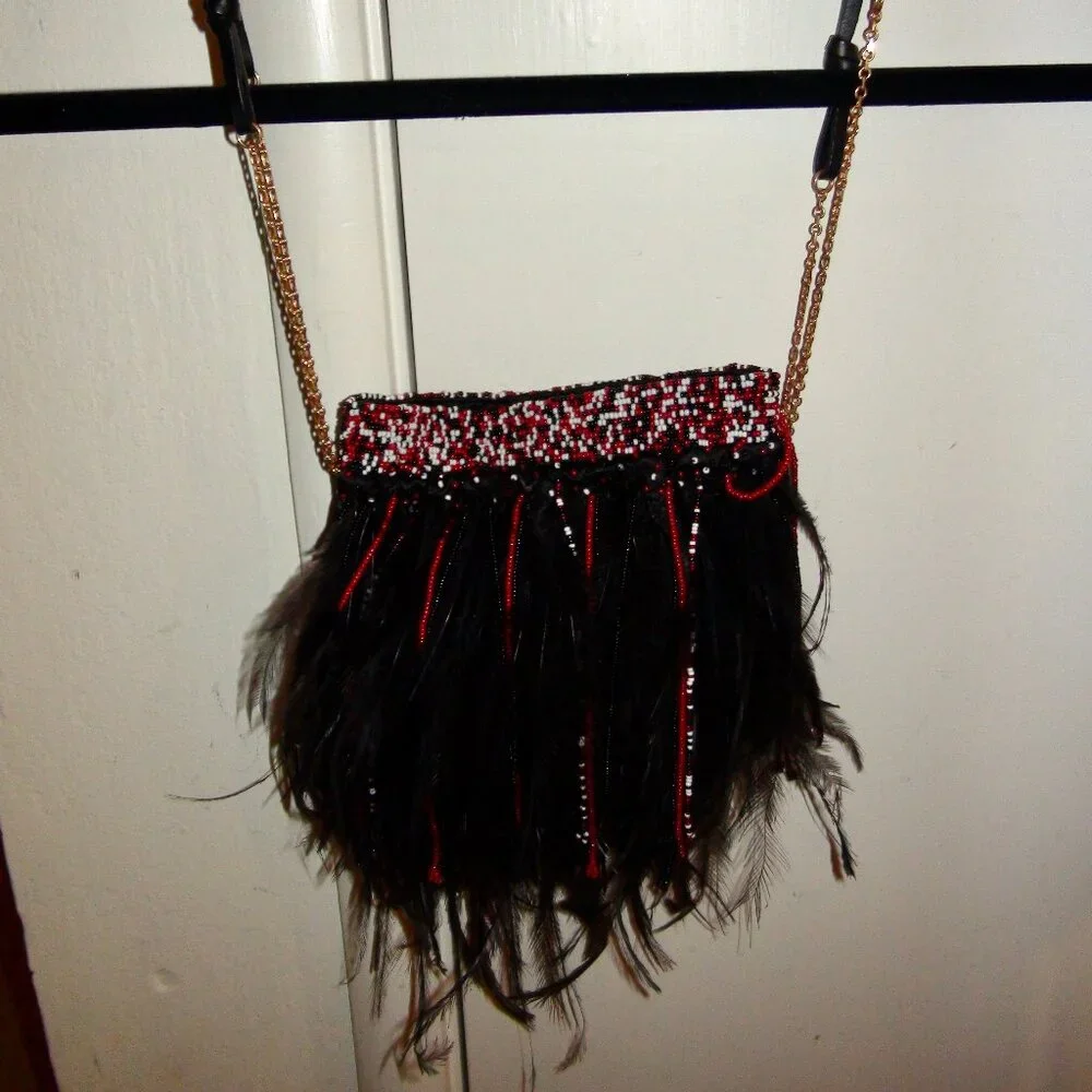 NWOT Valentino Garavani Ricamo Mini Beaded Feather Evening Shoulder Bag - Picture 6 of 10